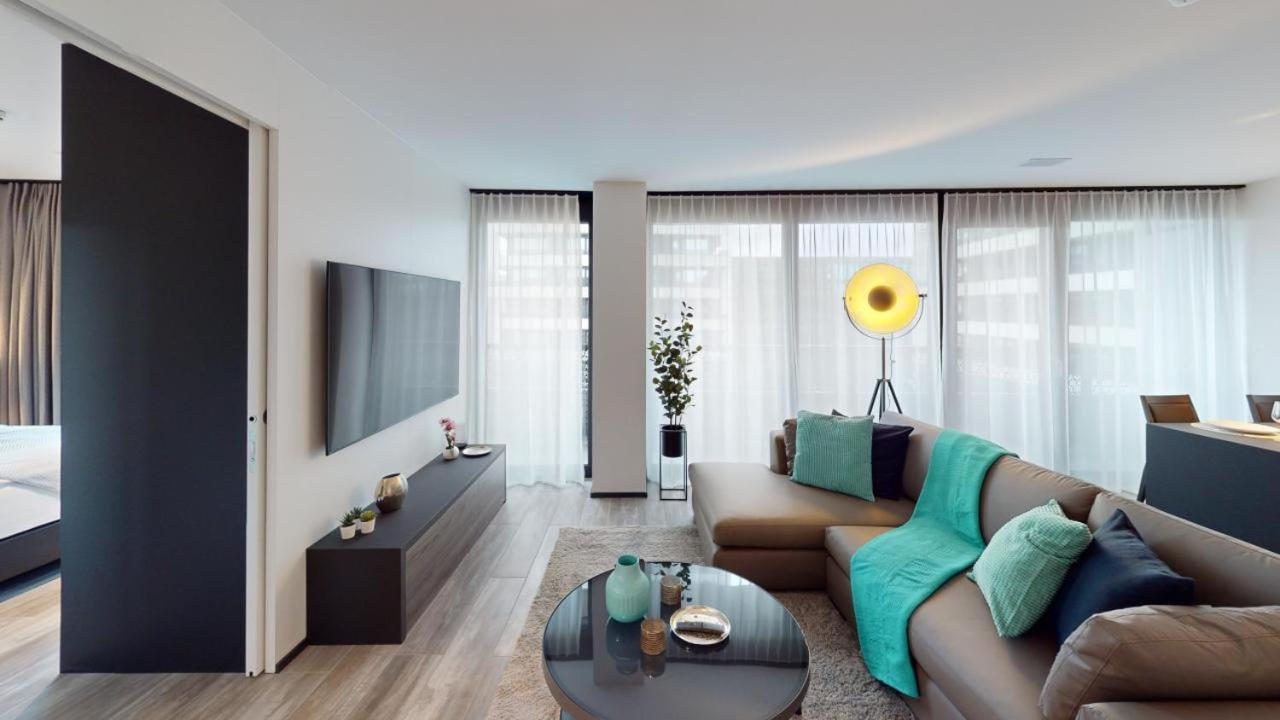 Spacious 1 Bedroom Apartment With Balcony Zürich Eksteriør billede